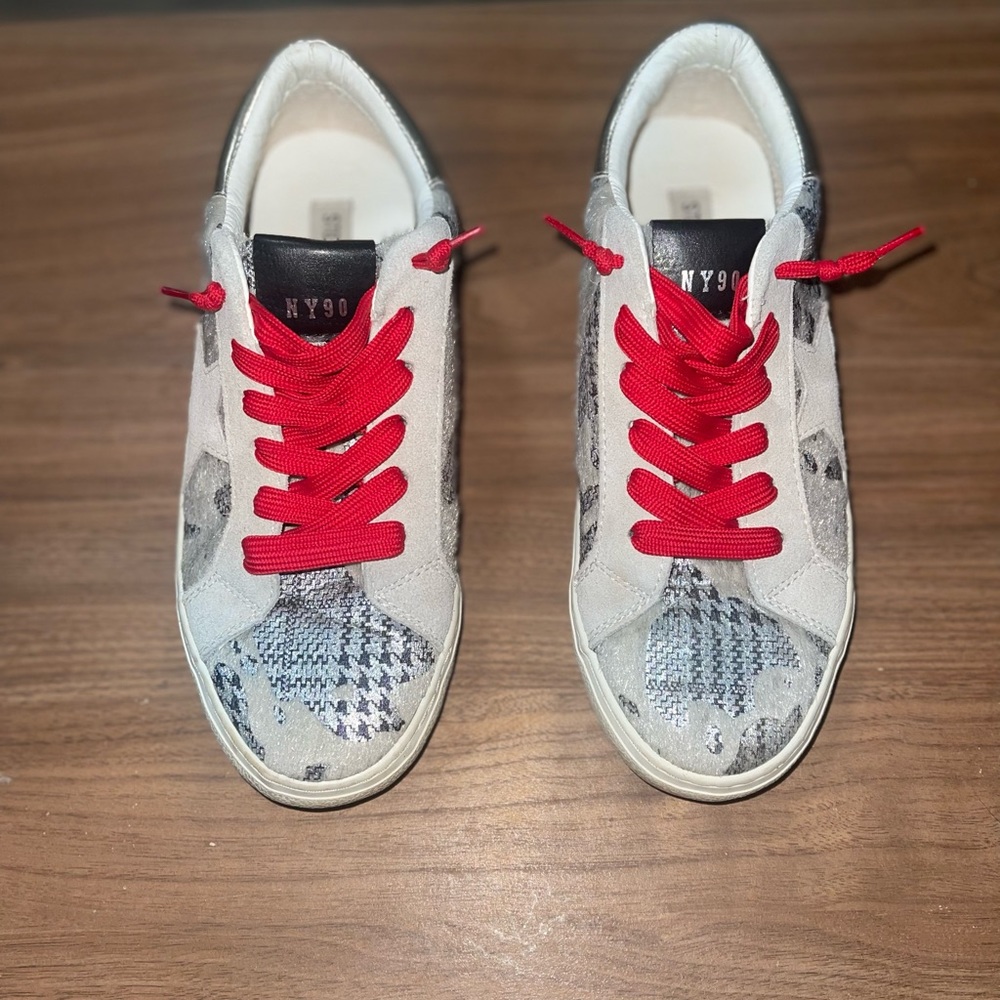 Steve Madden sneakers